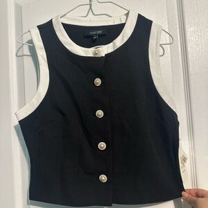 🎀Meraki Black and White Women's Top